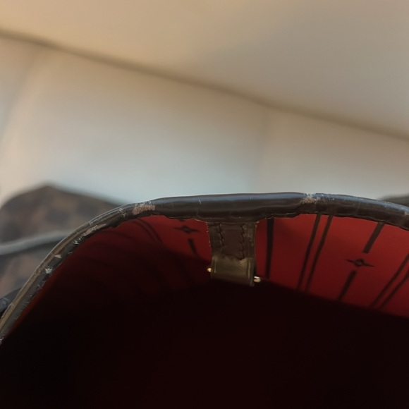 Weekend price drop !!Authentic Louis Vuitton Damier Ebene Neverfull GM! - Picture 9 of 14